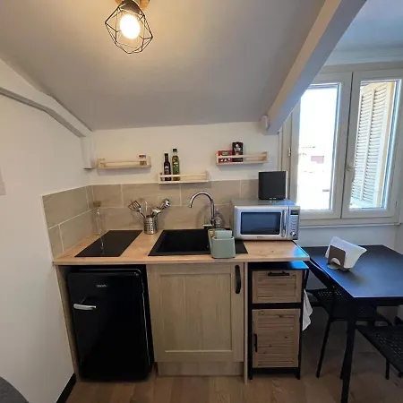 Mirabeau - Cosy Refait A Neuf Dans Quartier Au Calme Appartement